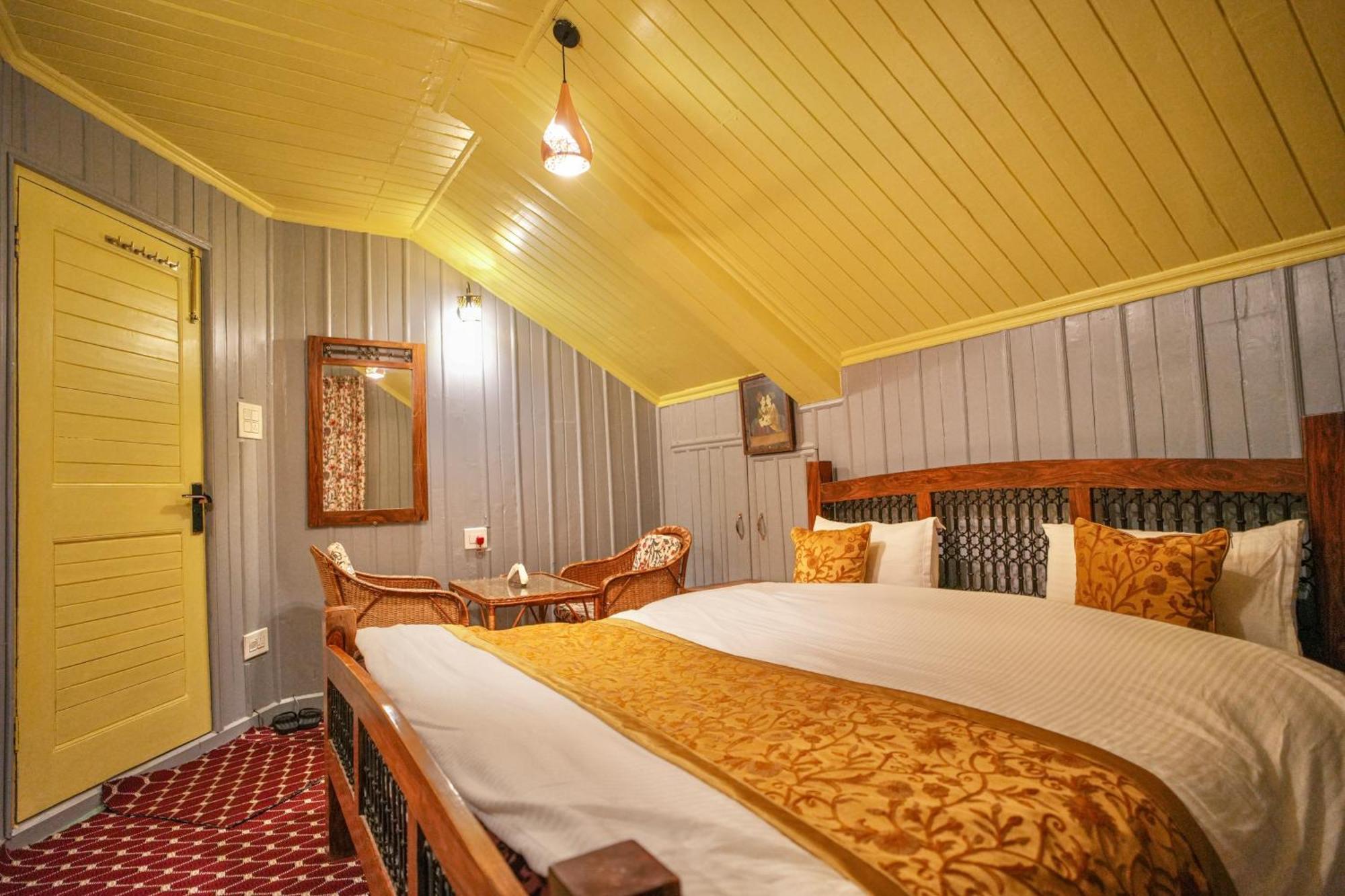 Hotel Little Silver Pahalgām Екстериор снимка